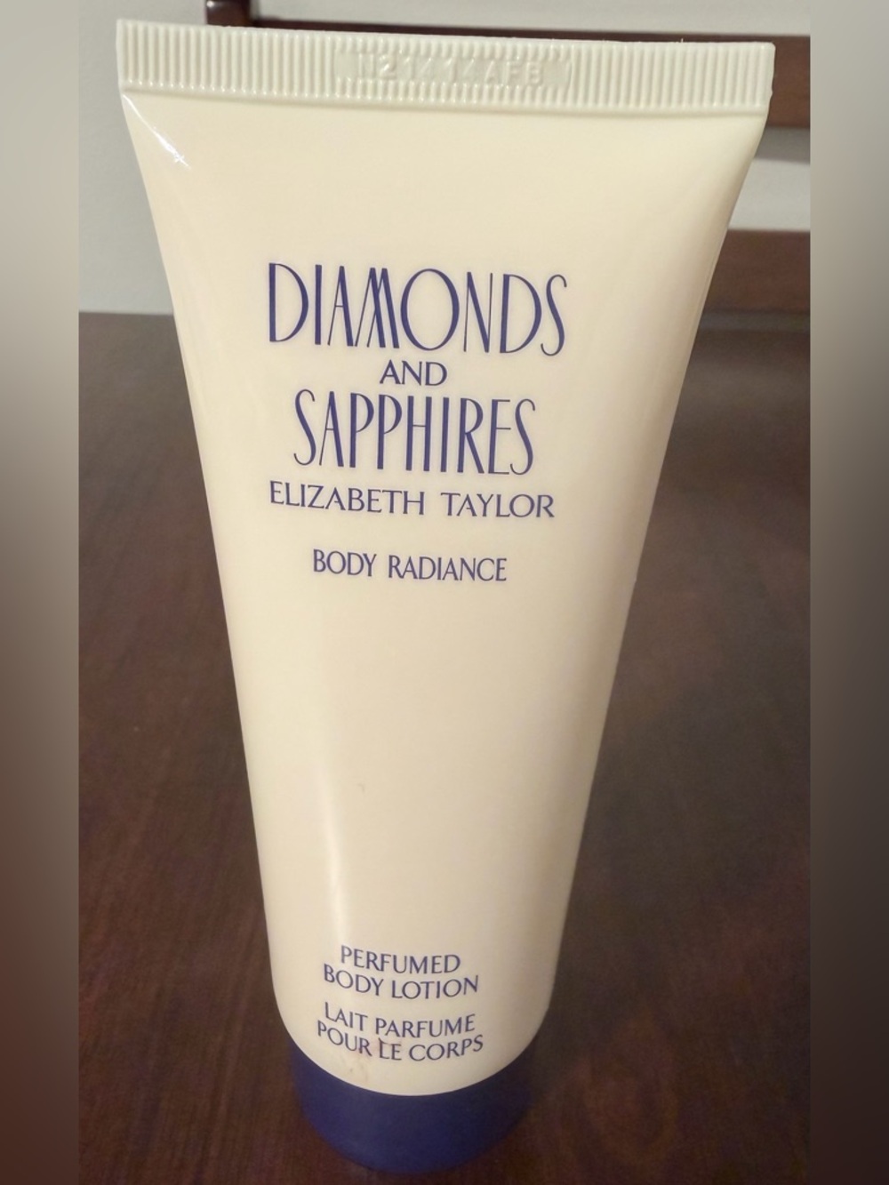 Elizabeth Taylor Diamonds and Sapphires Body Radiance Perfumed Lotion 3.3 fl oz